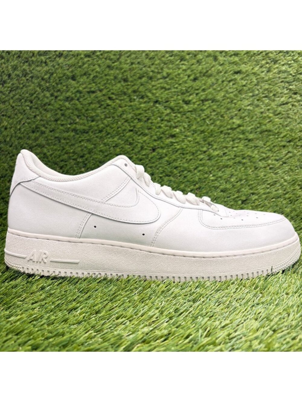 Nike Air Force 1 '07 Low Mens Size 14 White Athletic Leather Shoes Sneakers